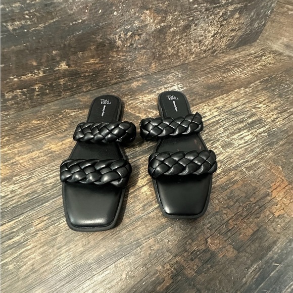 Time and Tru Black Double Braided Sandals - Picture 1 of 4